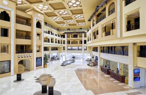 Al Mamsha El Seyahi Resort | Steigenberger Aldau Beach Hotel