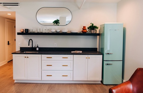 East Market District Apartment | Stellar Suites
