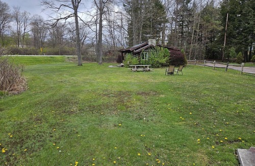 Markleysburg Cabin | Step Back in Time—Stay in 1930s Log Cabins Near Ohiopyle Cabin 2