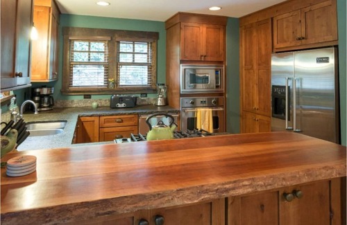 Cheshire House | Stepping Stone, Black Mountain Home