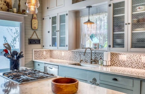 La Grange House | Steps away from the sweet LaGrange downtown square
