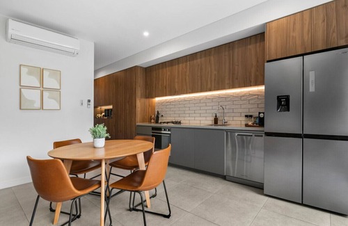 Coogee Apartment | Steps from the Shore: Coogee Luxury Beach Living 1