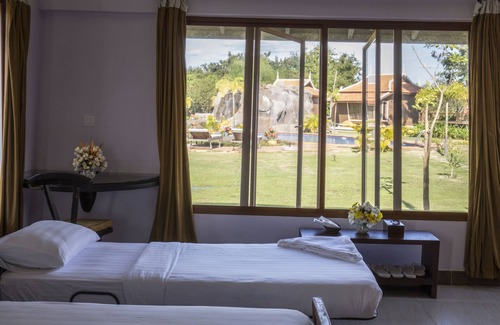 Kampong Thma Hotel | Steung Chinet Bungalow