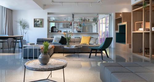 Middle Chaoyang Hotel | Stey 798 Art Zone Hotel