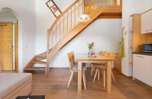 Issengo Apartment | Stiflerhof Apt Edelweiss
