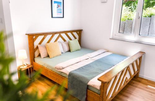 Scheyern Apartment | Stilvoll - Heimkino, Kochinsel, Parkplatz, Neubau & Mehr
