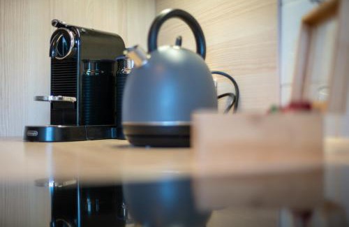 Sued Apartment | Stilvolles Apartment - Boxspringbetten - Netflix