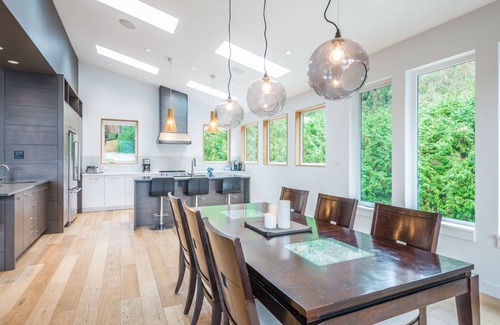 Sproat Lake House | Stirling Arm Lakehouse Luxury Retreat on Vancouver Island.