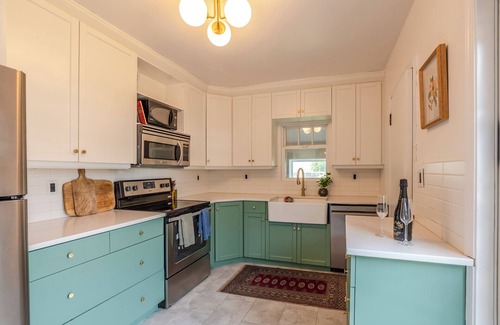Okanagan-Similkameen House | Stirling Family Home, an eclectic home near downtown Penticton