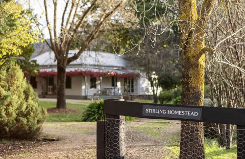 Mansfield House | Stirling Homestead Farmstay Cottages Mansfield