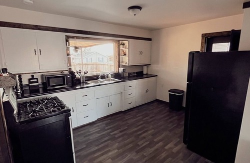 Stockton House | Stockton Lakes’ Rustic Retreat - Cozy & Close