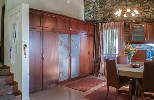 Kavala House | Stone and Wood house