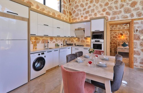 Sarıbelen Villa | Stone architecture villa for 5 people with sauna and jacuzzi in nature