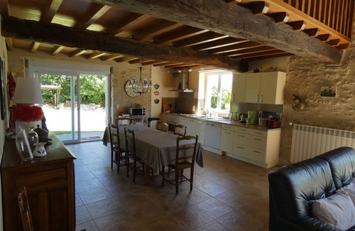 Larressingle House | Stone barn converted into gite near Condom in a quiet hamlet