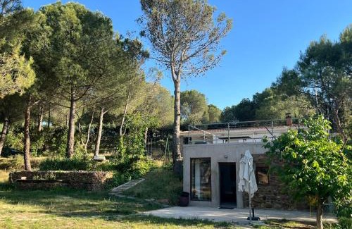 Uceda House | Stone Garden, Casa en plena naturaleza