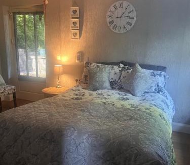 Kentstown Bed & Breakfast | Stone Lodge B&B