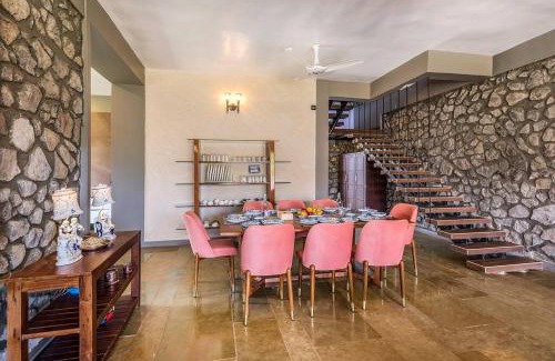 Igatpuri Villa | STONE Mansion by Phoenix Stays Igatpuri
