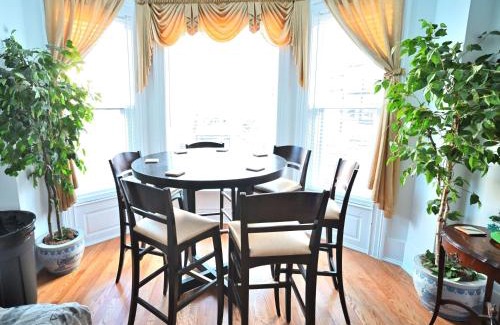 Lake View East Apartment | Stone Mansion Sleeps 10-20 Free TV & Parking