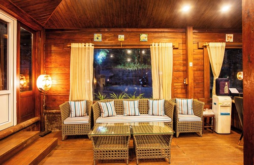 Bogmolo Hotel | Stone Water Eco Resort
