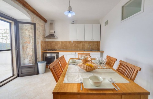 Zaostrog House | STONEHOUSE WITH ORGANIC GARDEN, SEEVIEW