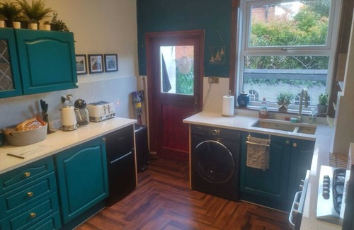 Leek House | Stonesthrow Townhouse in the Centre of Leek