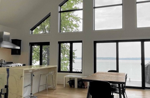 Crowes Landing House | Stoney Lake Beach House