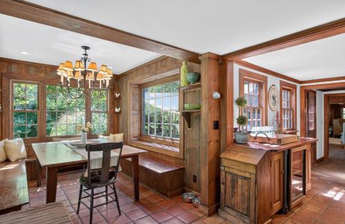 Newtown Apartment | Storybook 330 Year Old Enchanting Estate estate