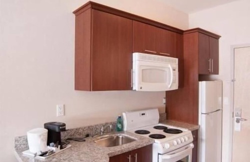 Stoughton Hotel | Stoughton Western Star Inn & Suites