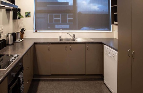 Rewa Apartment | Strandon Loft - Quality Beachside Retreat