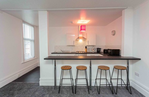 South Shore Apartment | Strawberry Suite - 3 Bedroom Spacious Apartment