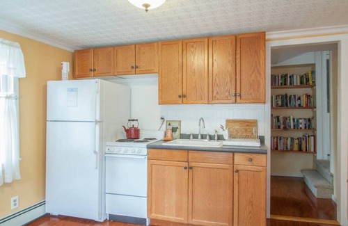 Palenville House | Stream Side, Waterfalls, Catskill Getaway!
