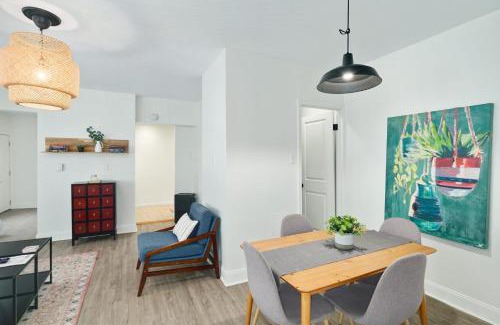 Roxborough-Manayunk Apartment | Stroll to Main St: 2BR on the Park