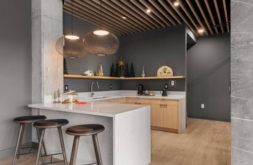 Downtown Nashville Apartment | Strum & Stay – Nashville Vibes Near Broadway