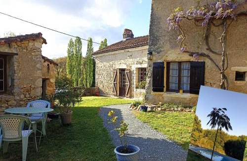 Saint-Romain-et-Saint-Clement House | Studio cosy en pleine nature dans maison en pierre avec piscine et wifi