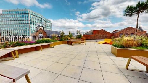 Nottingham House | Student Only, Ensuite-in a Stylish Apartment at Signal Place