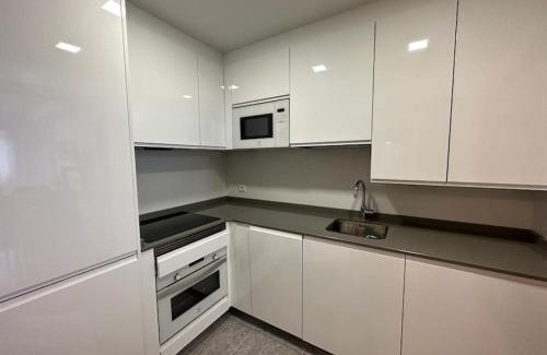 Haro Apartment | Studio 14 + garaje incluido. Nuevo, elegante, acogedor.