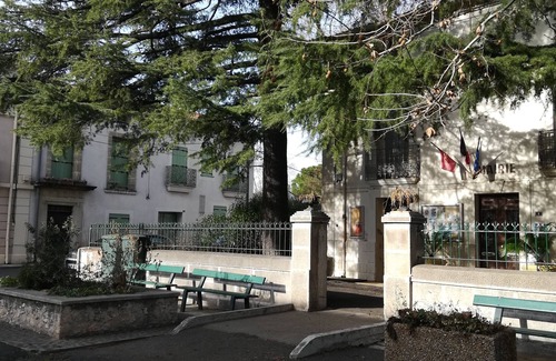 Usclas-d'Herault Apartment | Studio 2 minutes from the A75 motorway