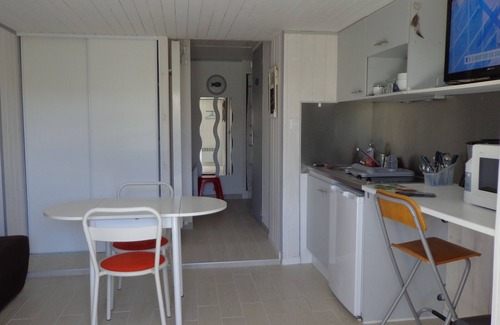 Challans Apartment | Studio 20 m² garden level