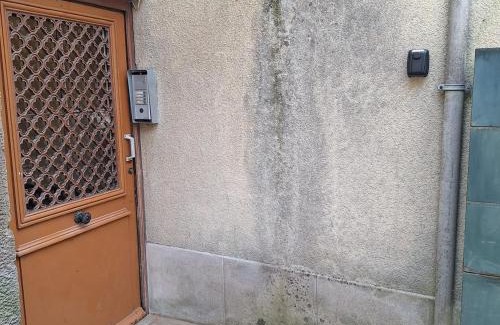 Mayenne Apartment | Studio 3ème étage - Centre-ville - Local vélos disponible