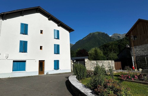 Aulus-les-Bains Apartment | Studio 4 "Aux volets bleus" Cosy studio at the foot of the Pyrenees