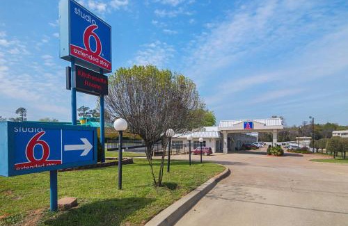 Tyler Hotel | Studio 6-Tyler, TX