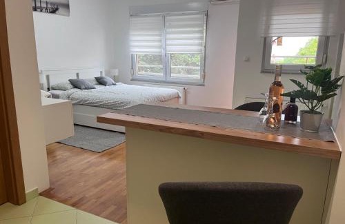 Vrbovec Apartment | Studio apartman - Sweet&Little