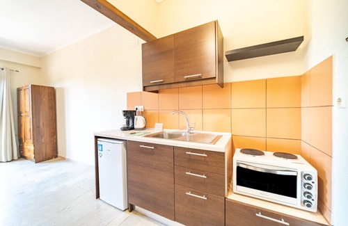 Agios Georgios Pagon Apartment | Studio Apartment "Angel's Studio 2" with Mountain View, Balcony & Wi-Fi