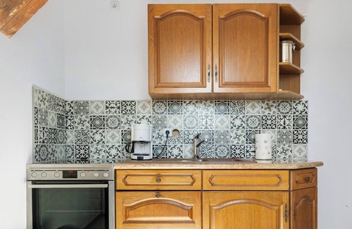 Dessau-Rosslau Apartment | Studio Apartment 'Birgit' with Shared Terrace, Wi-Fi and Air Conditioning