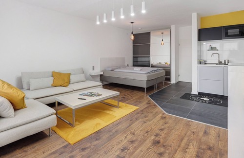 Kappel Apartment | Studio Apartment 'Ferienwohnung Sally' with Mountain View and Balcony