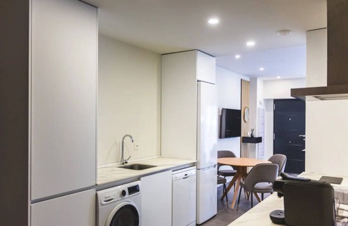 Distrito Sur Apartment | Studio Apartment 'Flores De Cordoba Azahar 1' with Wi-Fi and Air Conditioning