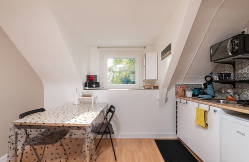 Theix-Noyalo Apartment | Studio Apartment 'L'idéal Proche Mer Et Vannes' with Wi-Fi