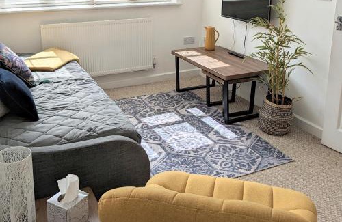 Thornhill Apartment | Studio Apartment North Cardiff