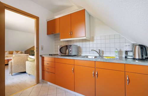Pobershau Apartment | Studio Apartment 'Pension Bergblick - Ringmauer' with Mountain View, Balcony and Wi-Fi