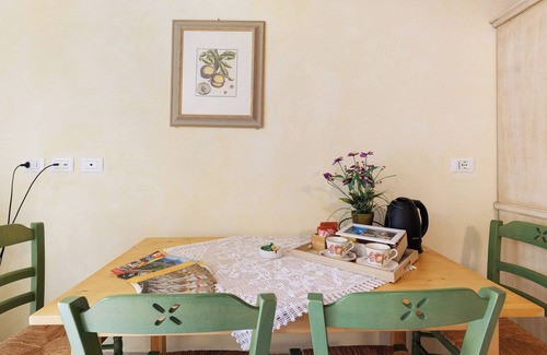 Toirano Apartment | Studio Apartment 'Pesco Agriturismo La Ferla' with Wi-Fi and Air Conditioning